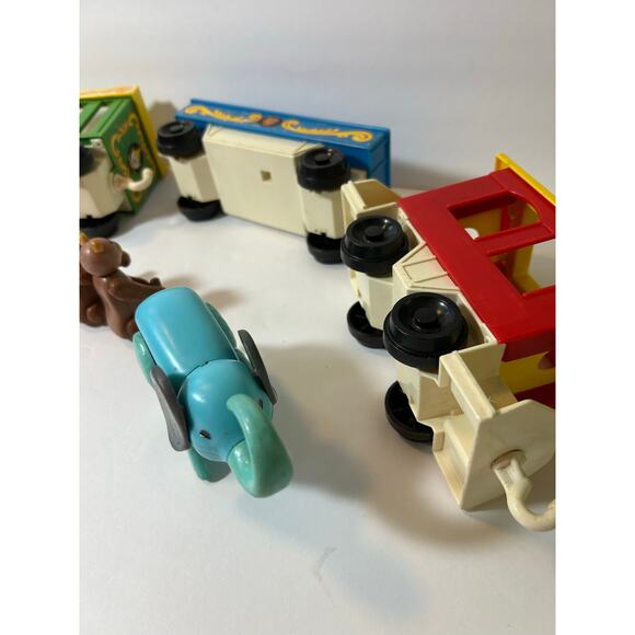 Vintage Fisher Price Circus Train •2 Lions • 2 Monkeys • 2 Bears • 1 Elephant - Picture 15 of 15